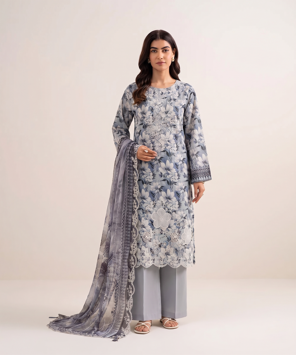 Aabroo Pret – 3 Piece Embroidered Lawn & Printed Chiffon Collection